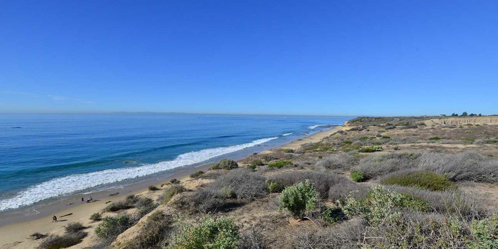 View of ocean from hiking trails in orange county